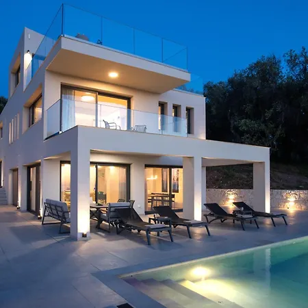 Villa Cocona By Posarellivillas *