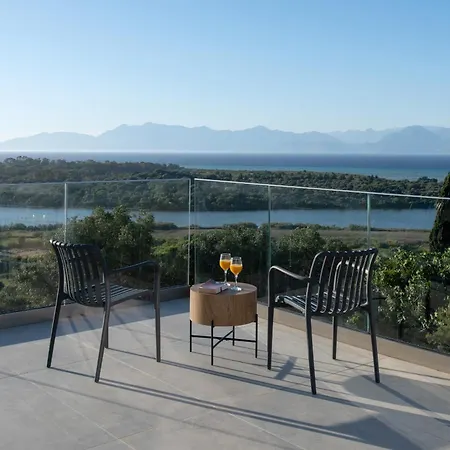 Cocona By Posarellivillas أخارافي